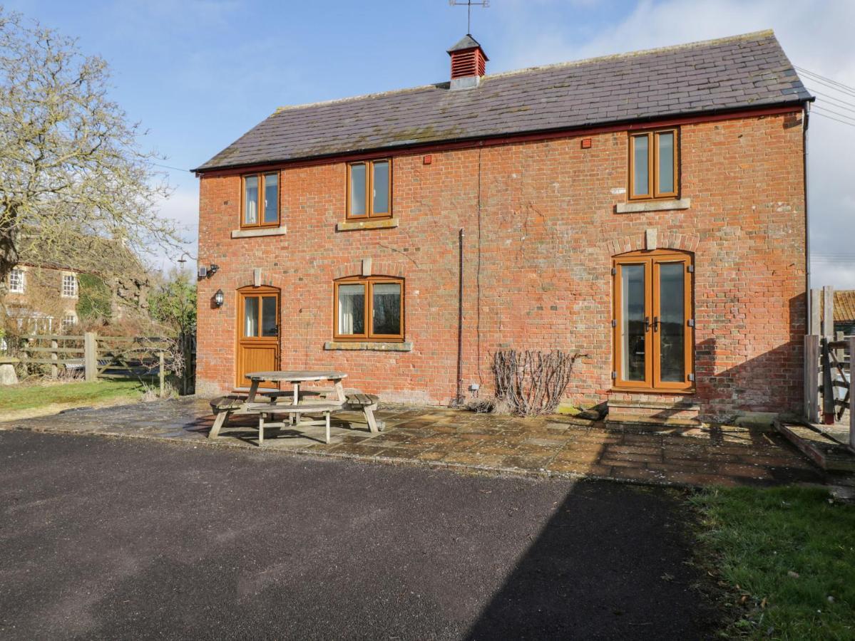 Stables Cottage Melksham Extérieur photo